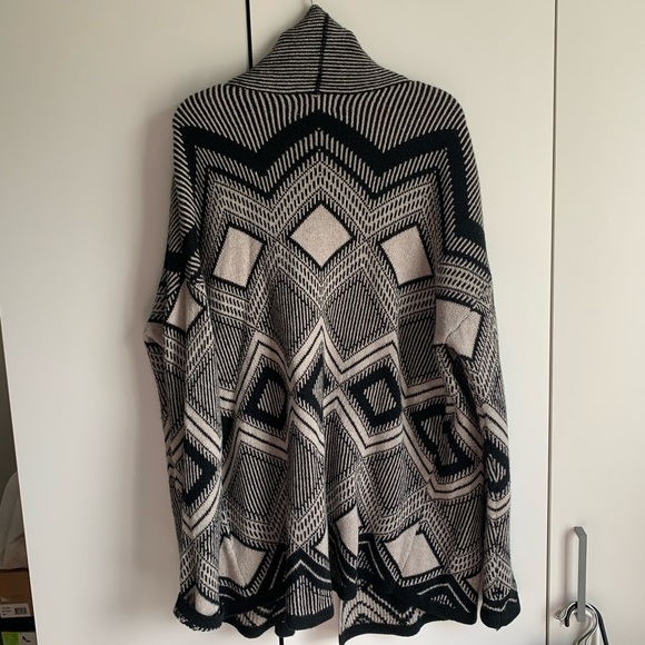 Old Navy grey Aztec Geometric Print Open Cardigan - Picture 5 of 5